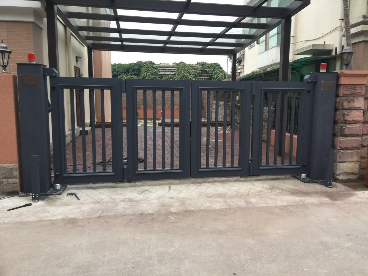 上海浦东新区上海浦东新区德阳市悬浮折叠门